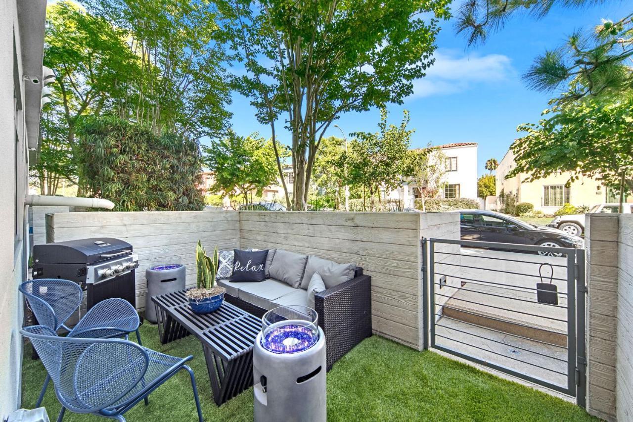 Beverly Grove Chic City Oasis 2 Bedroom Apt With Den 138 Los Angeles Exteriör bild