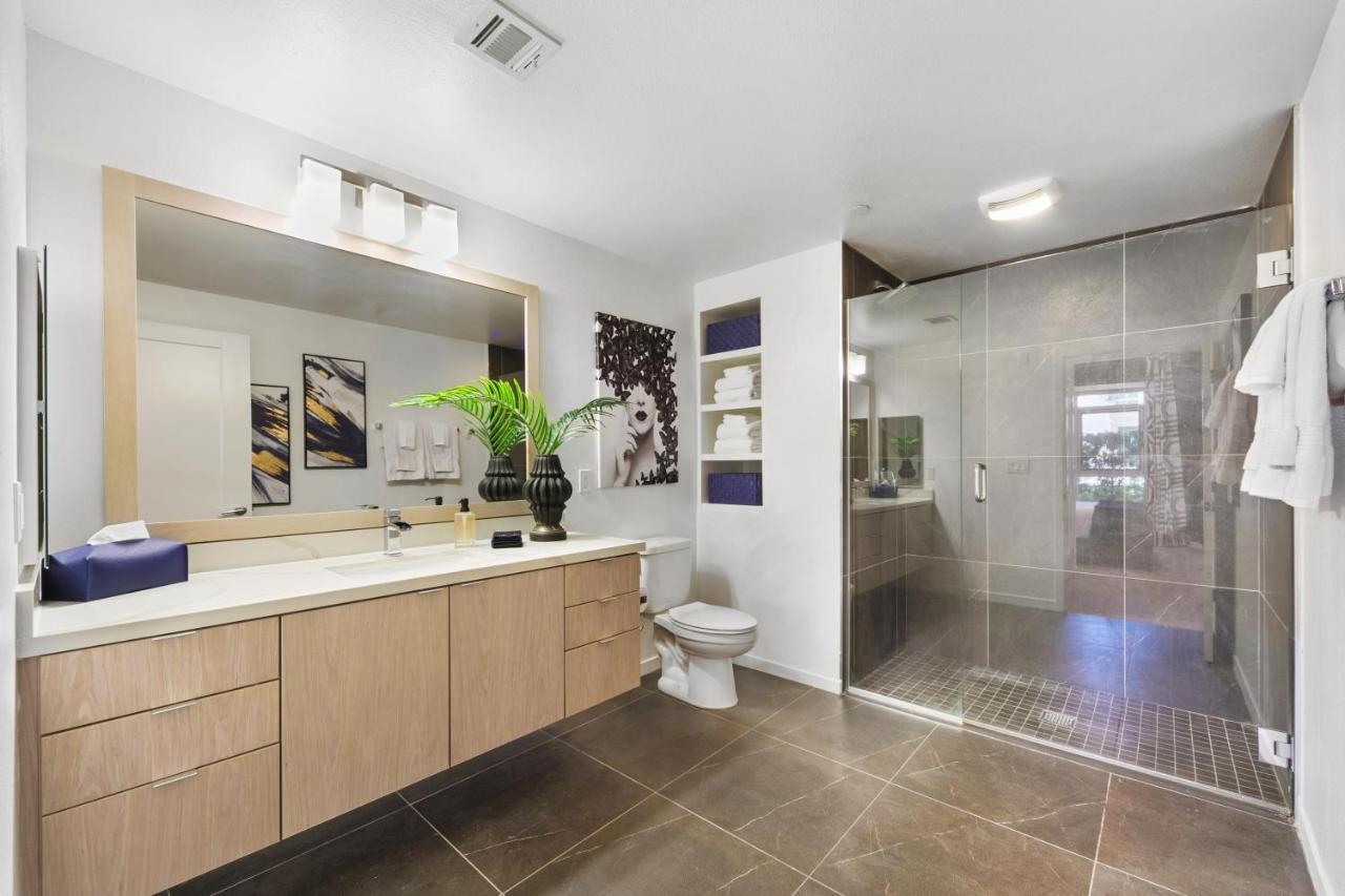 Beverly Grove Chic City Oasis 2 Bedroom Apt With Den 138 Los Angeles Exteriör bild