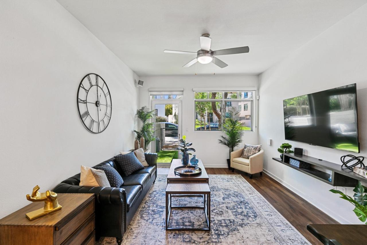 Beverly Grove Chic City Oasis 2 Bedroom Apt With Den 138 Los Angeles Exteriör bild