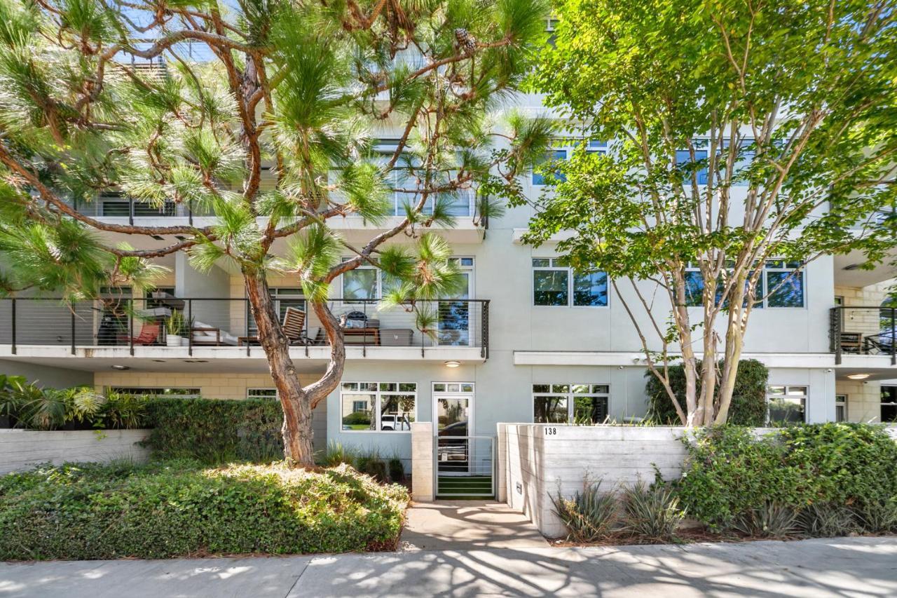 Beverly Grove Chic City Oasis 2 Bedroom Apt With Den 138 Los Angeles Exteriör bild