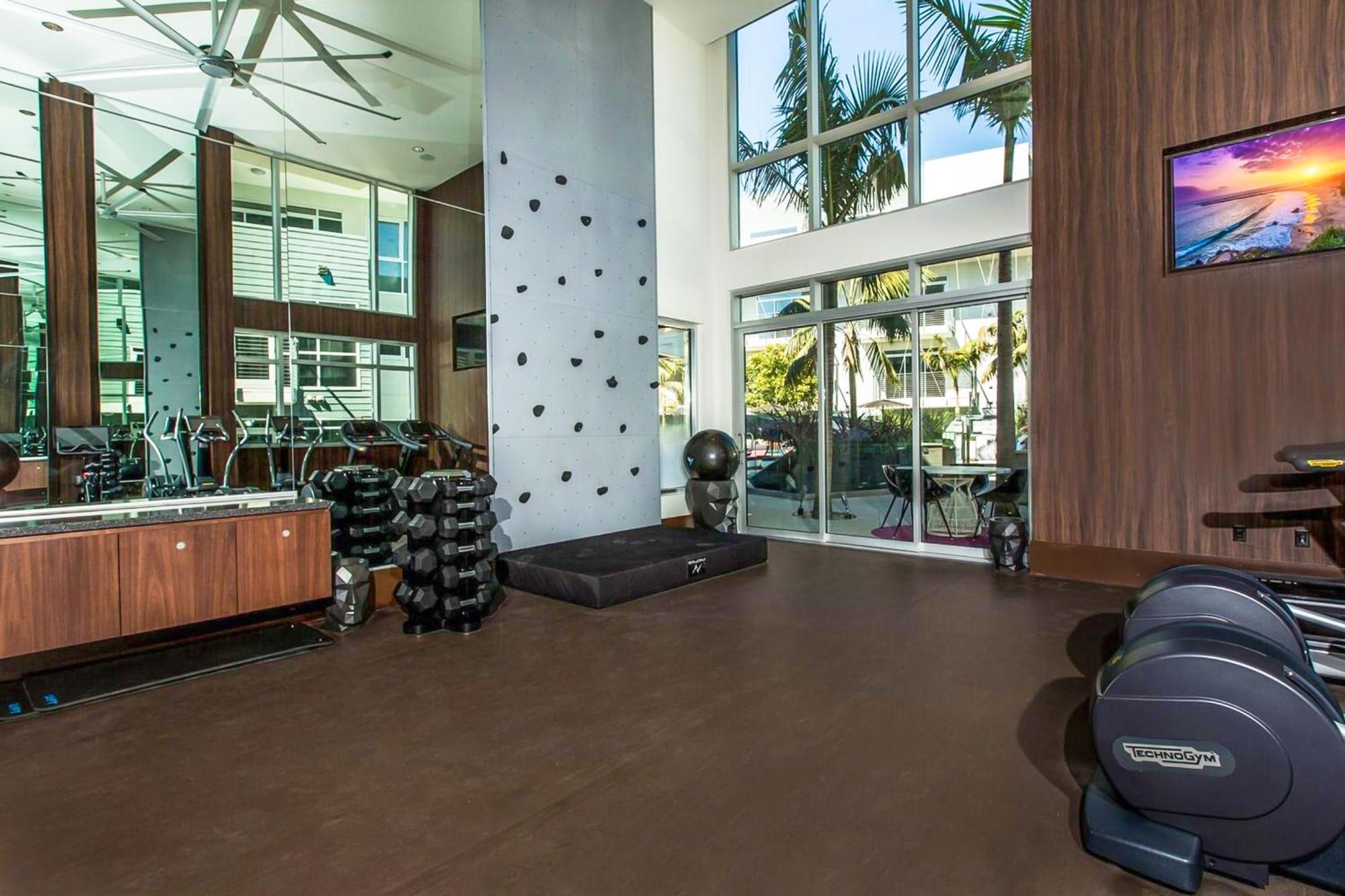 Beverly Grove Chic City Oasis 2 Bedroom Apt With Den 138 Los Angeles Exteriör bild